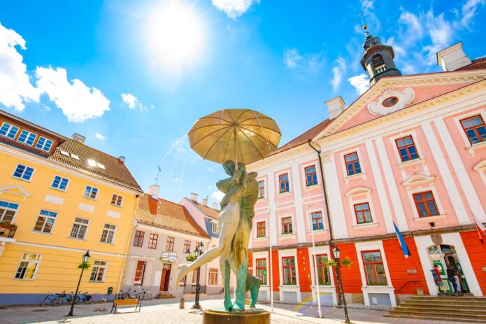 Tartu, AHHAA mokslo centras, Ledynmečio muziejus ir Neonijos pasaulis!